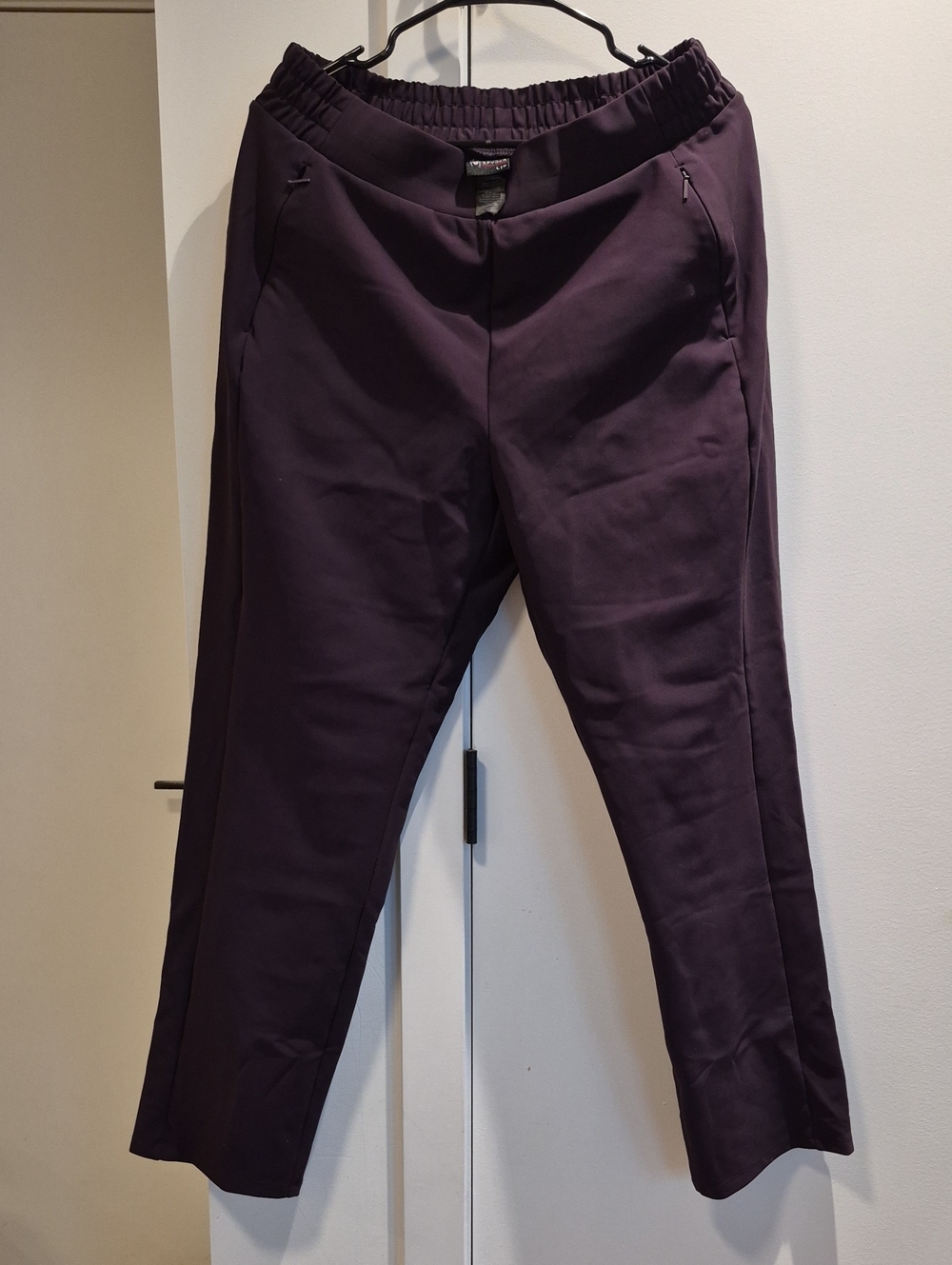 Spyder Straight-Leg Pants in Deep Plum